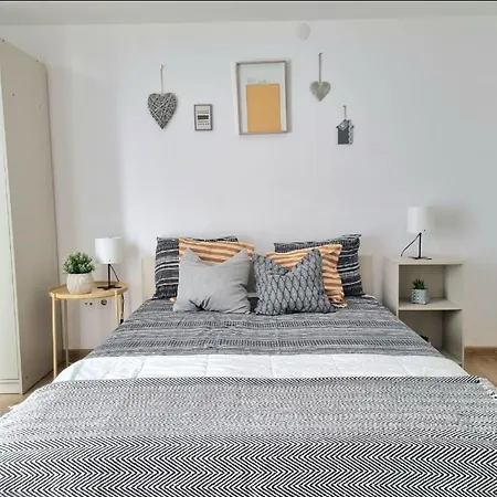 Exer Iii * 布加勒斯特